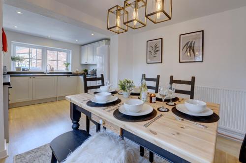 Kist Accommodates - Duck Hill Cottage Image 3