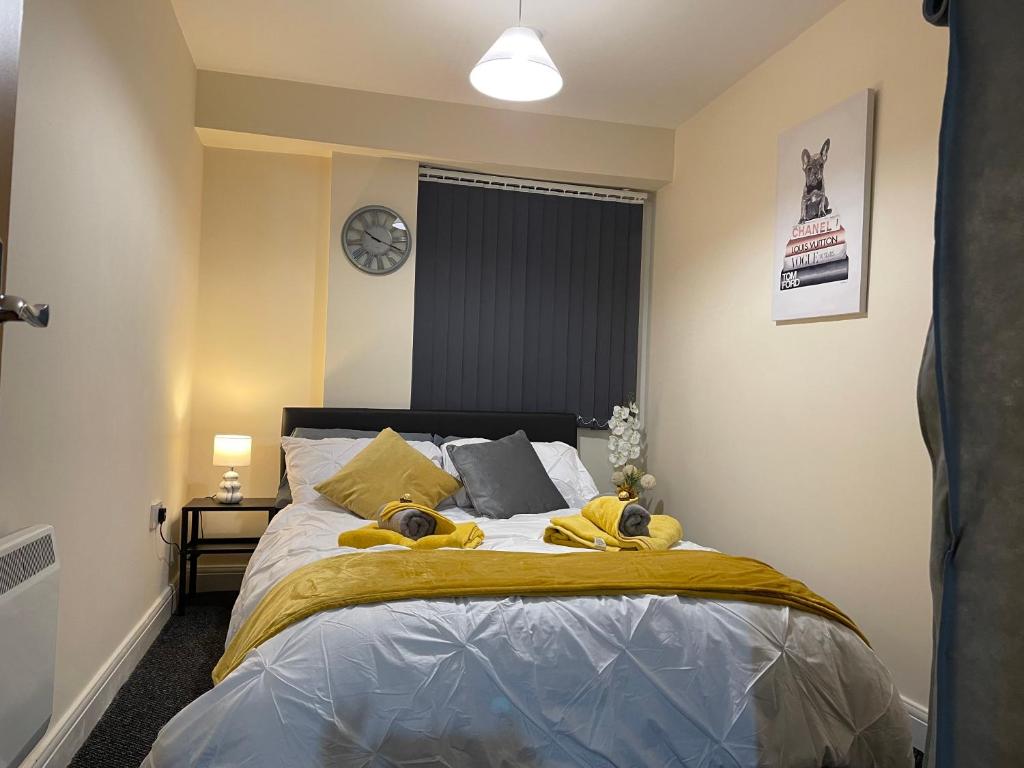 Royal Plaza Apartments Image 1