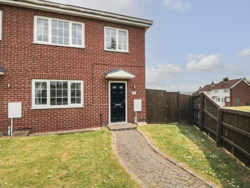 26 Eastway Image 1
