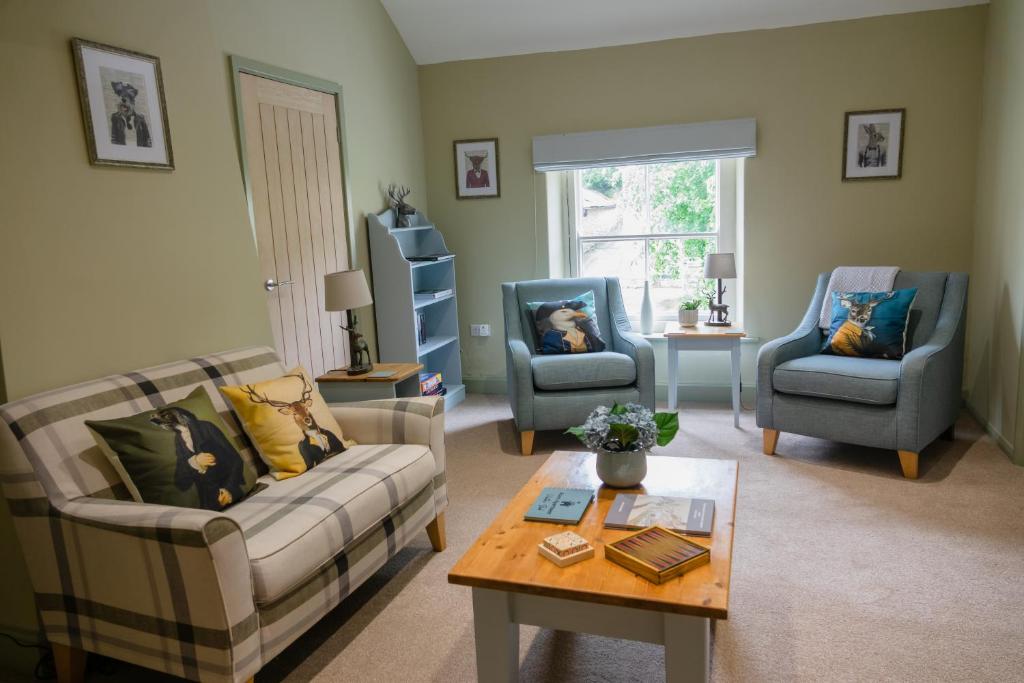 Acorn Apartment Image 1