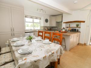 Youlton Lodge Image 2