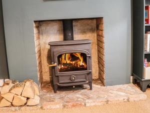 Snowdrop Cottage Image 2