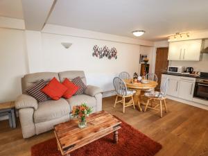 The Garden Apartment Image 3