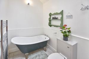 Host & Stay - Low Waupley Farm Image 2