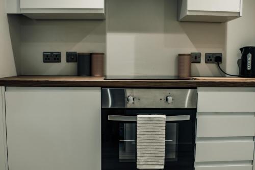 Bv Cosy Basement Apartment At Conditioning House Image 3