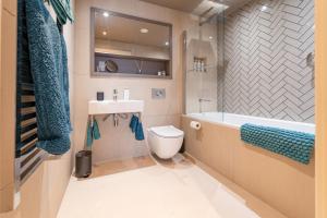 Entire 2 Bed - Free Parking - No. 15 - The Cosy Collection Ltd Image 6