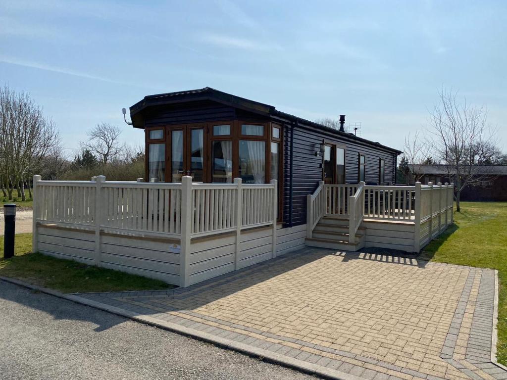 Lottie's Lodge With Hot Tub Image 3