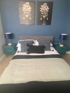 Ideal 4 Bed House - 5 minutes From Leeds Image 2