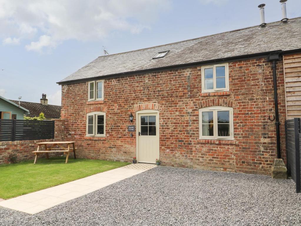 Spindle Cottage Image 1