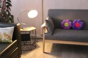 Home Away From Home - 2 Bed FREE Parking & Wifi Image 2