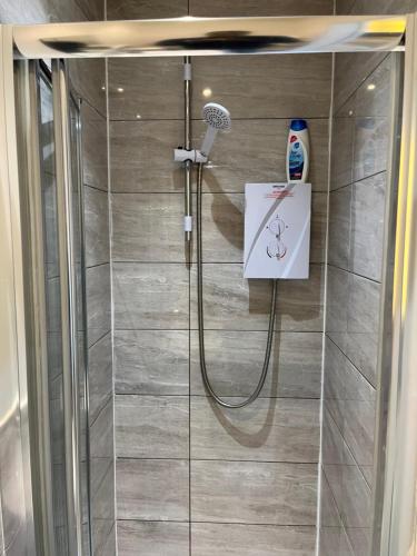 Valee living, Dewsbury One Bedroom, Leeds Image 10