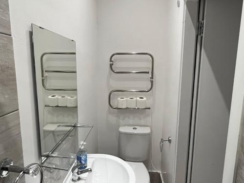 Wakefield City centre 1bed apartment Image 3
