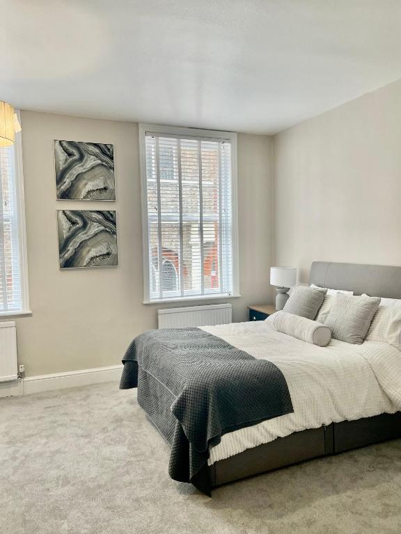 Spacious Townhouse Room in the heart of Malton Image 1