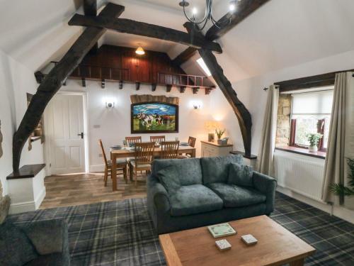 Beaconsfield Cottage Image 3