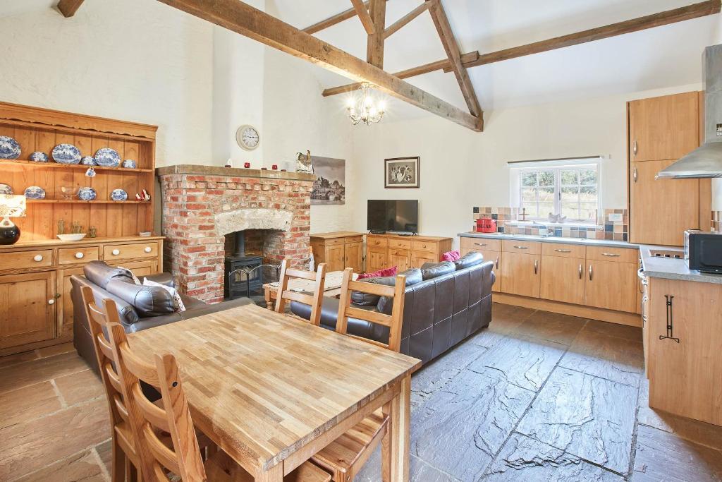 Host & Stay - Beck House Cottages Image 1