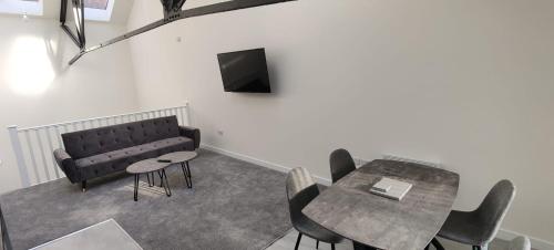 Luxury one-bedroom duplex in South Yorkshire Image 3