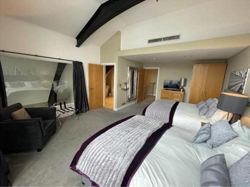 Quebecs Luxury Apartments Image 3