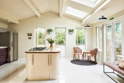 Lux Central Whitby Near Pannett Park/Cinder Trail Image 3