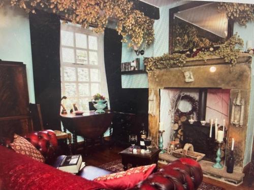 The Little Hideaway - Historic Gem off Haworth Main Street Image 3