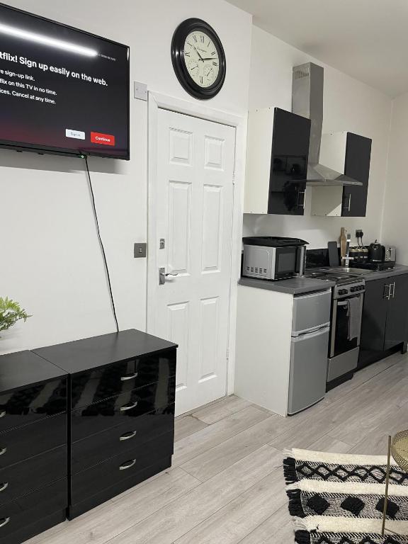 BV Lush Studio At Queensgate Huddersfield Town Centre Image 1
