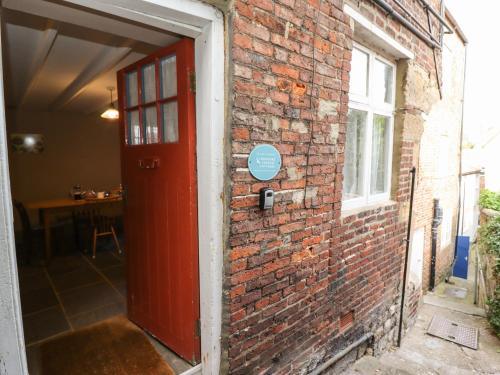 Storm Cottage Image 7