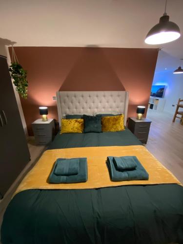 Home From Home Cosy 2 Bed Apartment Image 2