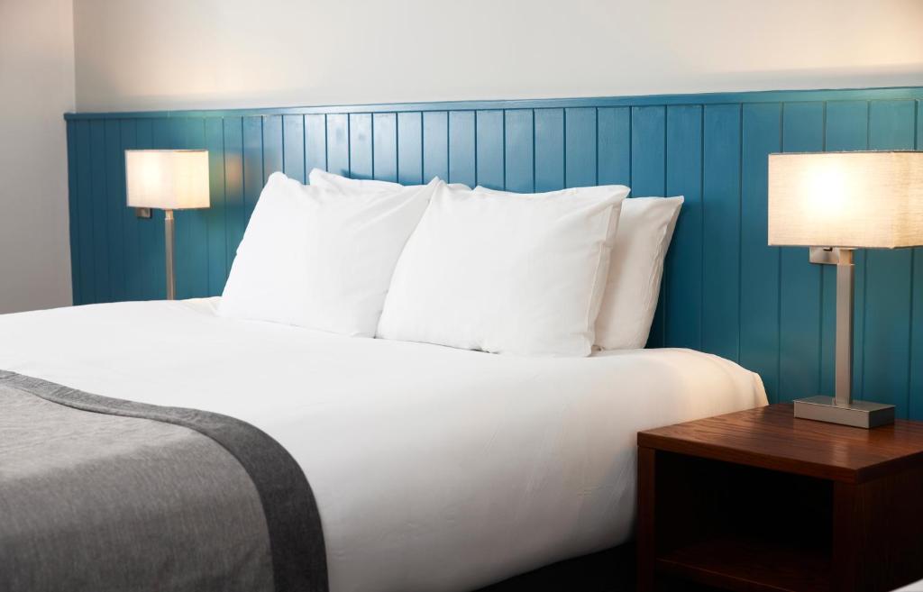 Highfield Hotel Image 1