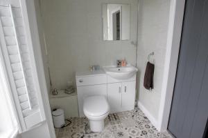 Ugthorpe Lodge Hotel Image 2