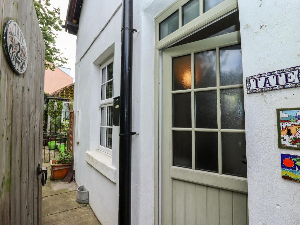 Tate Cottage Image 1