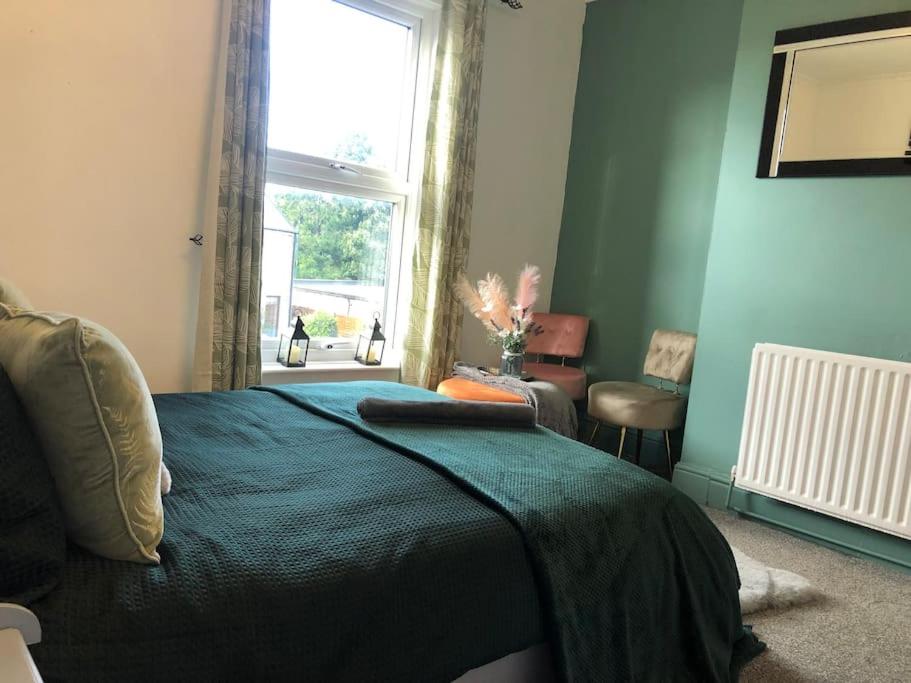 Golden Woodhouse 2 bedroomed Image 3