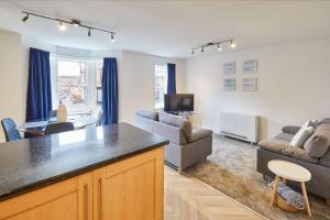 Host & Stay - Royal Sands Image 8