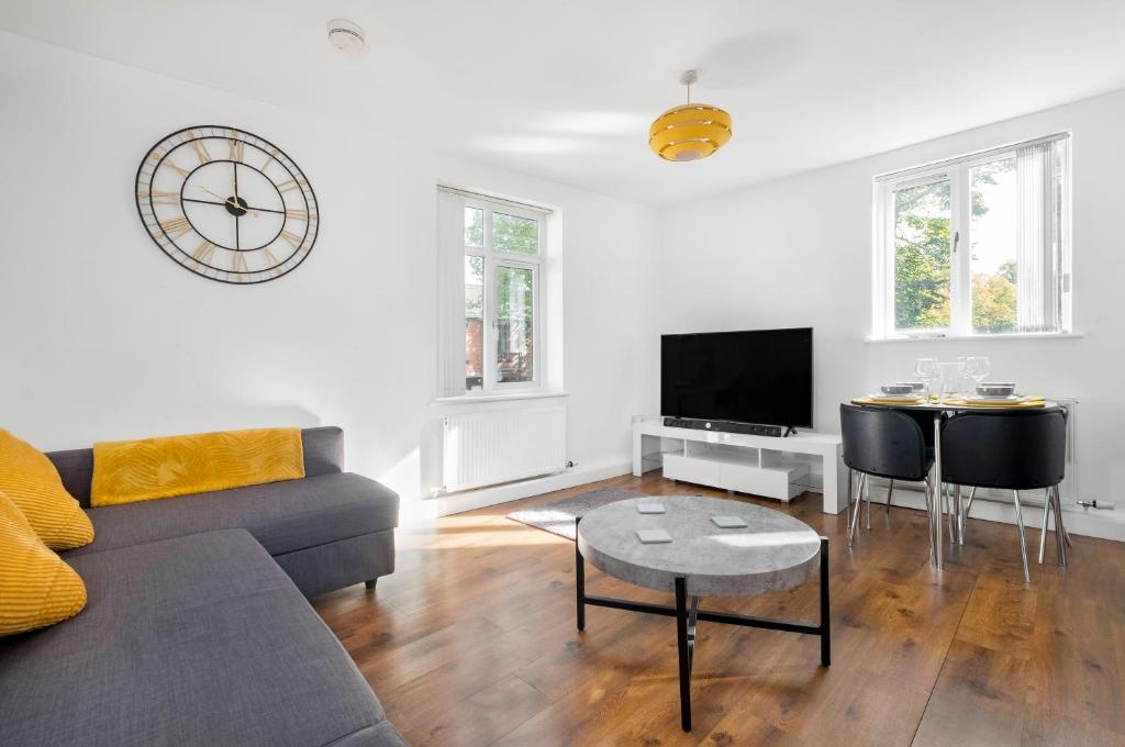 Meersbrook Luxury Duplex Apartment Image 1