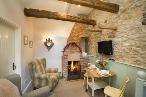 Bramwood Cottages Image 1