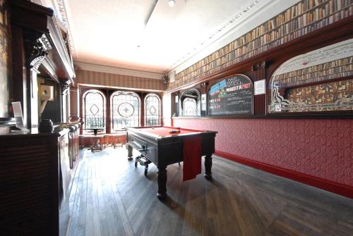 The George Hotel Image 3
