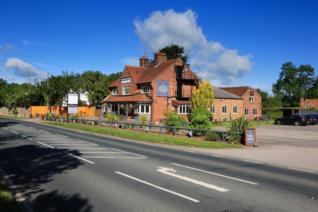 The George Carvery & Hotel Image 2