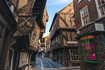 On the Beat Private Walking Tour in York: Murders, Crime, and Mystery Image 1