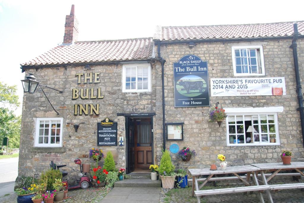 The Bull Inn West Tanfield Image 2