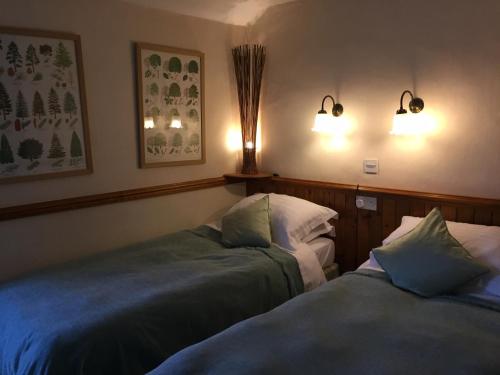 The Bull Inn West Tanfield Image 3