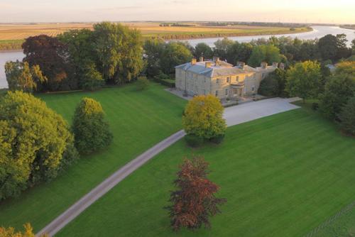 Saltmarshe Hall Image 3