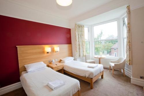 Wheatlands Lodge Hotel Image 3