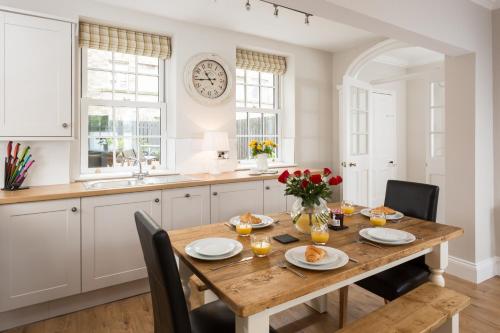Cintra House Image 1