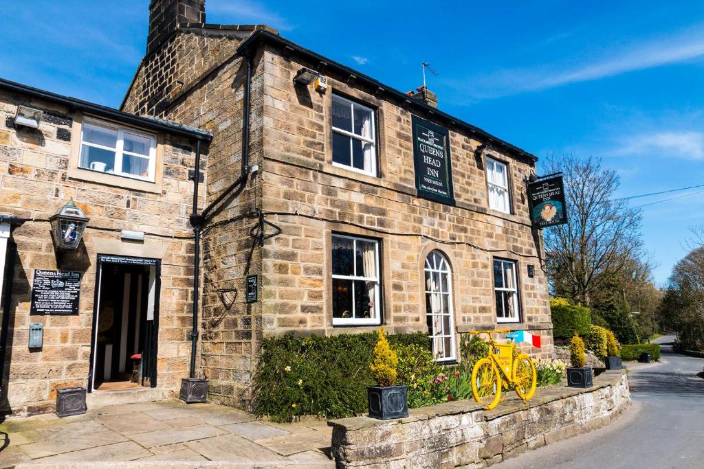 The Queenshead Pub Image 2
