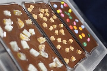 Chocolate Bar Making Workshop - York Cocoa Works Image 1