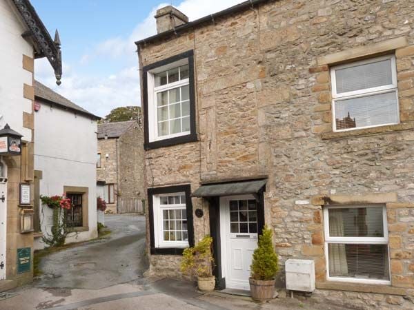 Black Horse Cottage Image 1