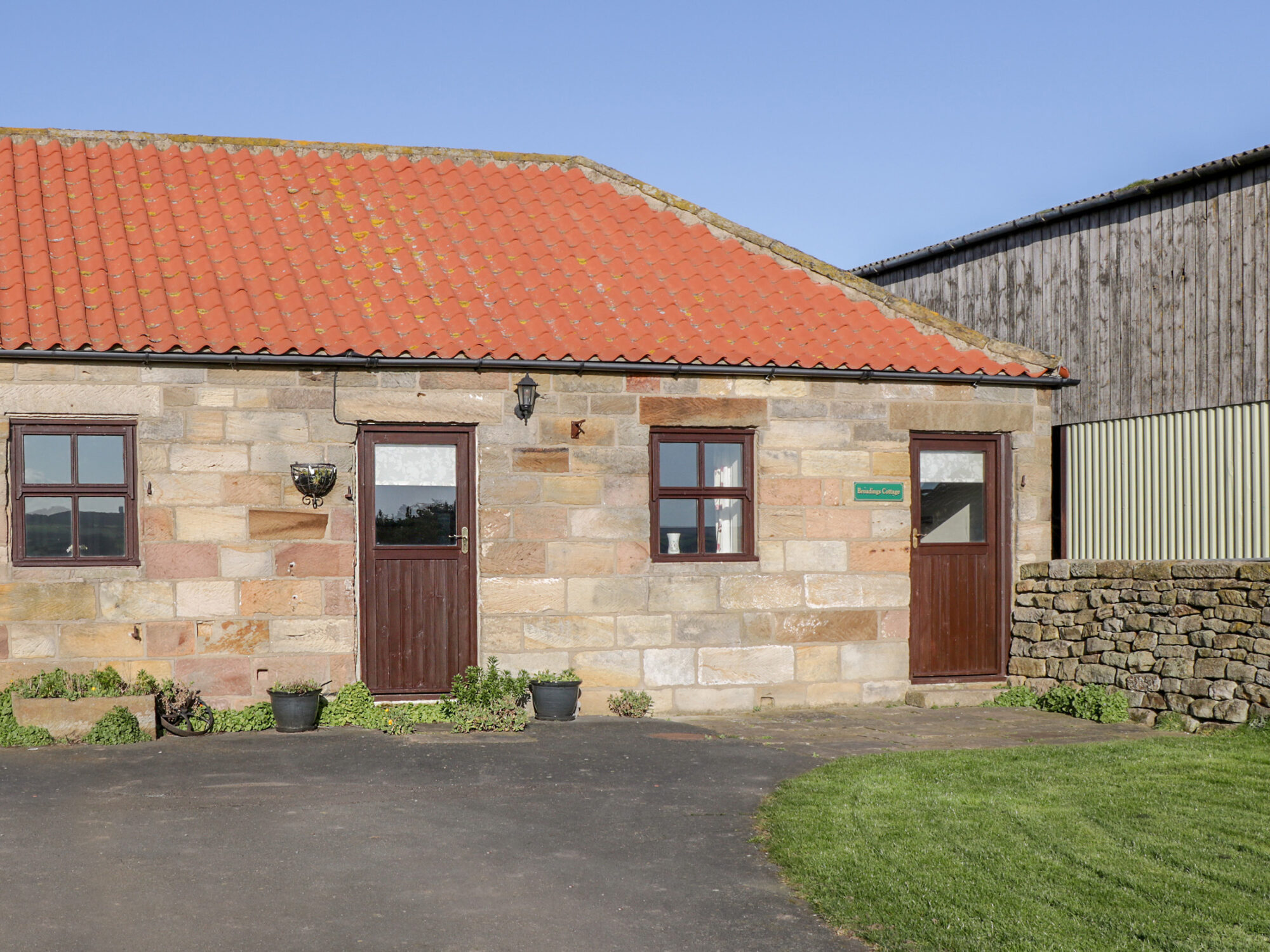 Broadings Cottage Image 4