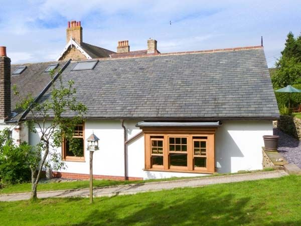 Plum Tree Cottage Image 2