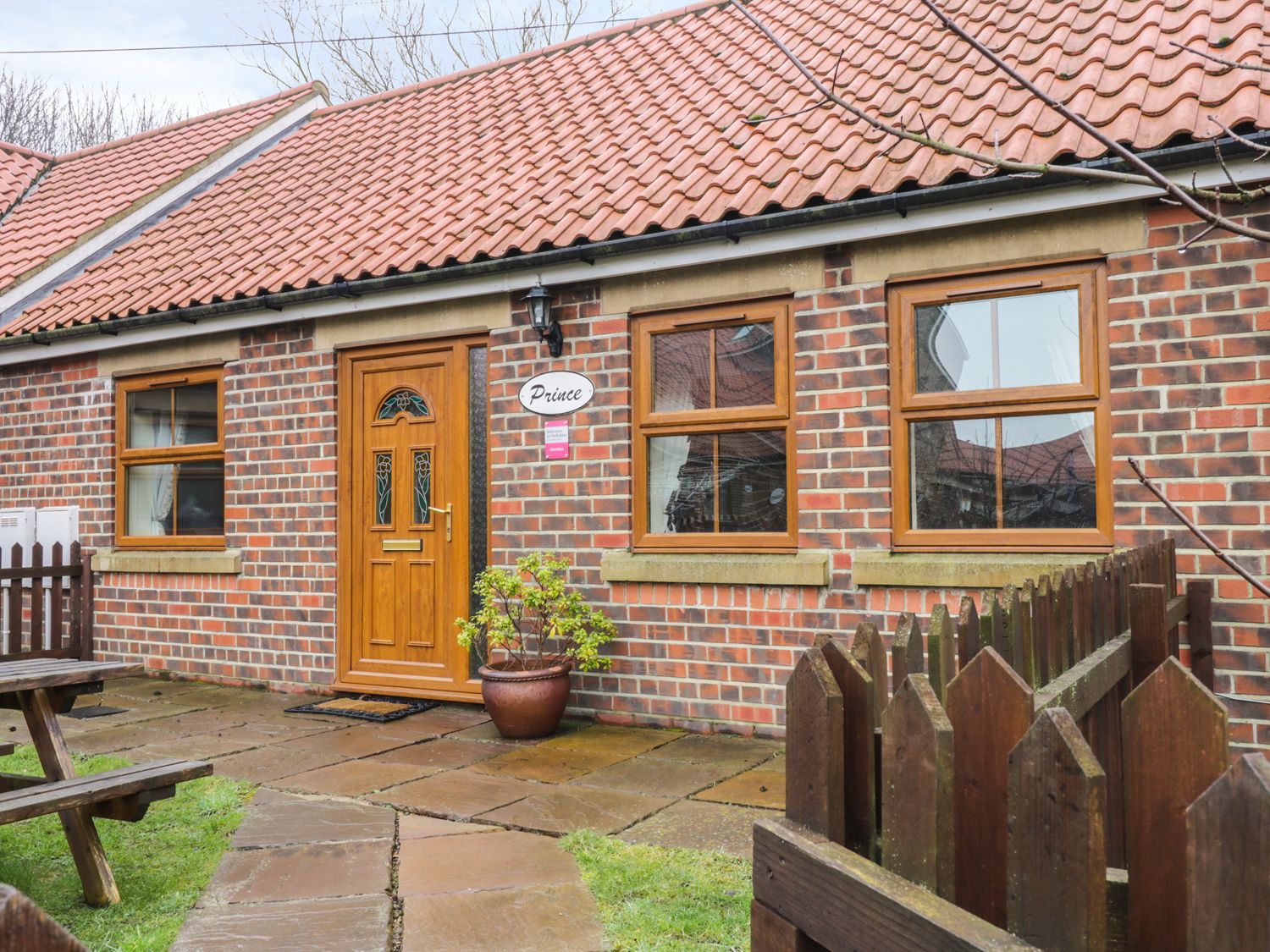 Prince Cottage Image 2