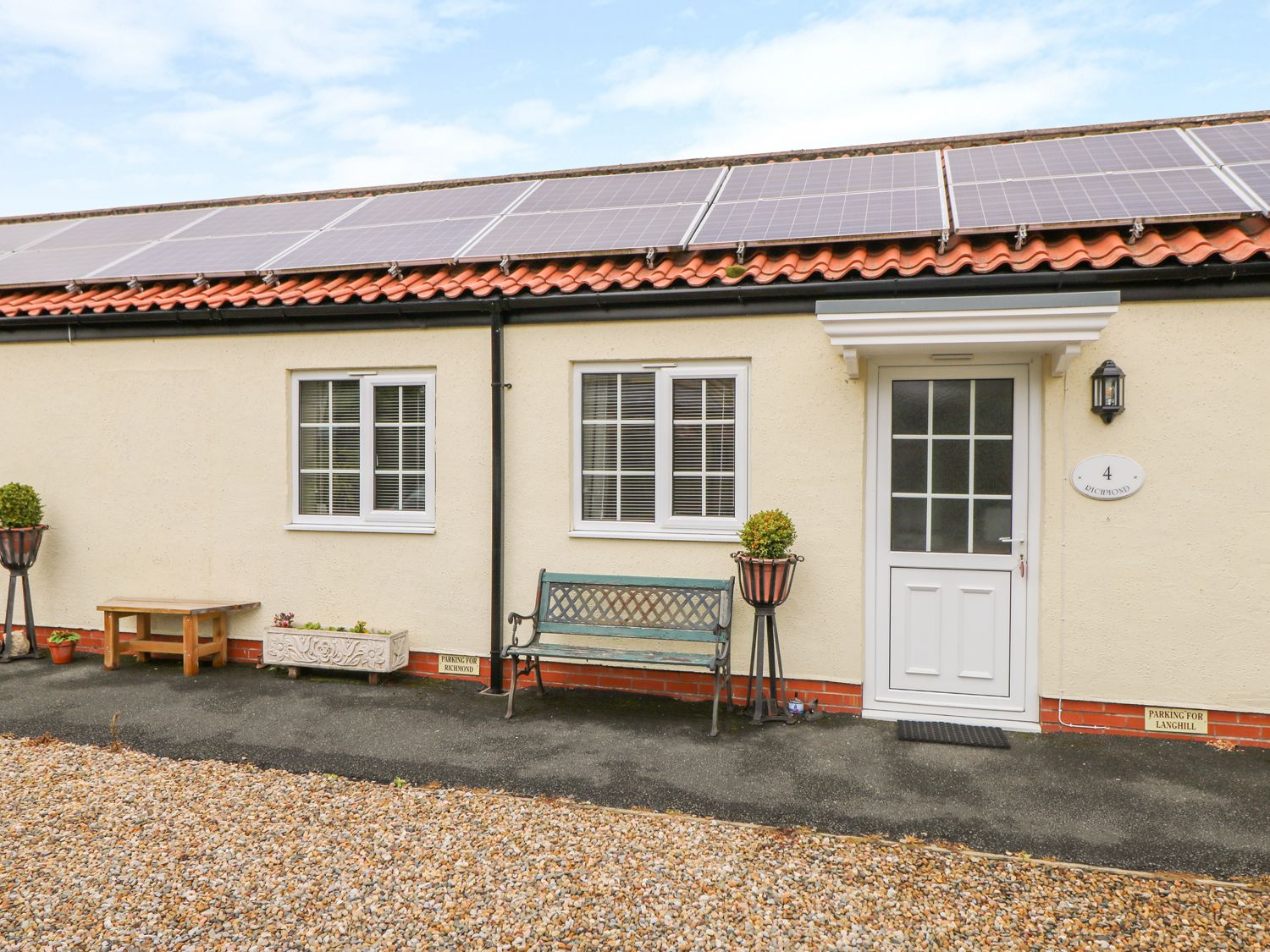 Richmond Cottage Image 2