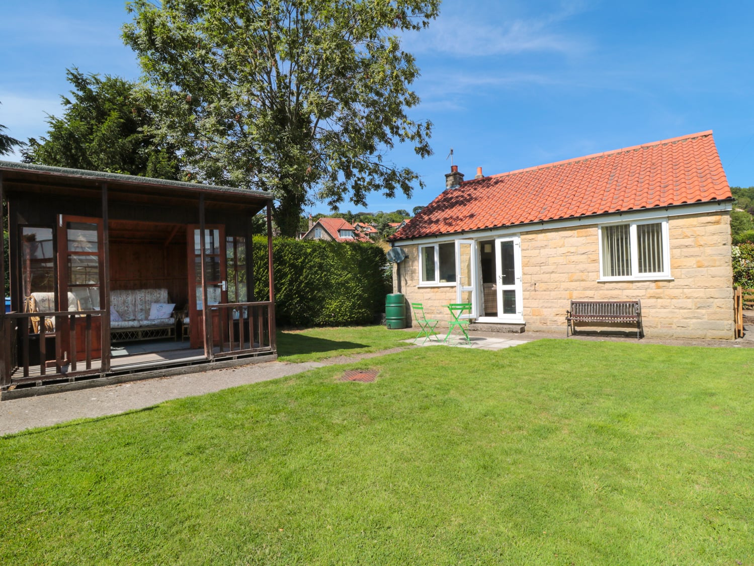 River Gardens Cottage Image 2