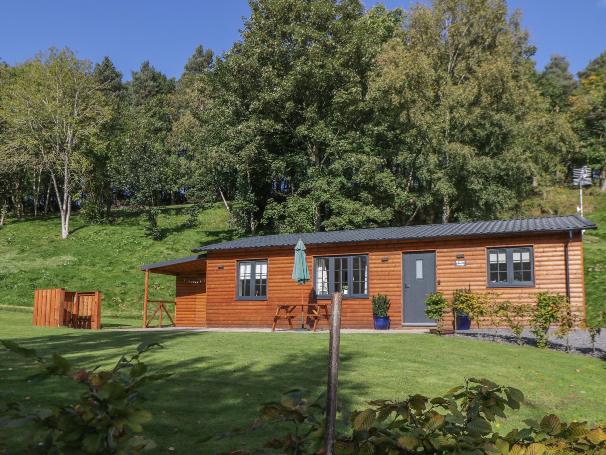 Ryedale Country Lodges - Willow Lodge Image 1